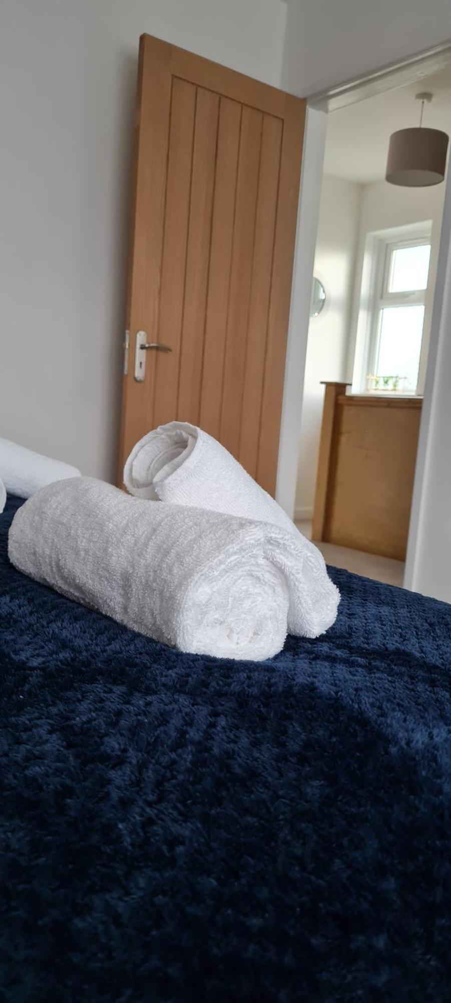 Shm Stays Leicester. Newly Renovated!! 15 Min Drive From City Centre, University. 9 Min Drive To Leicester City Stadium, 5 Min Drive To M1 & M69. 2 Min Walk To Bus Stop. Екстер'єр фото